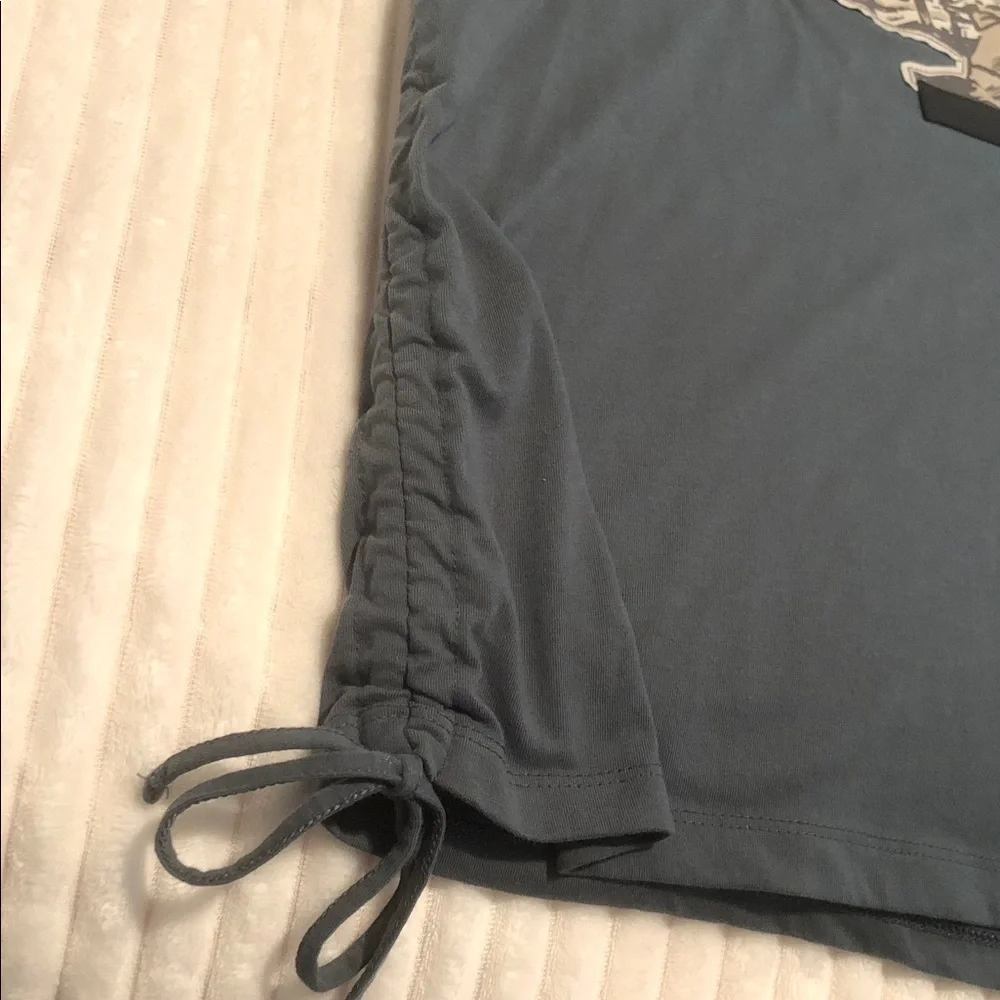 Star Wars Ahsoka Tano Concept Series Top Womens Size 1X - Picture 5 of 10